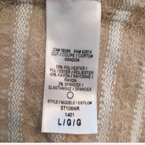 ✨5 FOR $25✨   Splendid Stripe Lightweight V-Neck Sweater - Picture 6 of 7